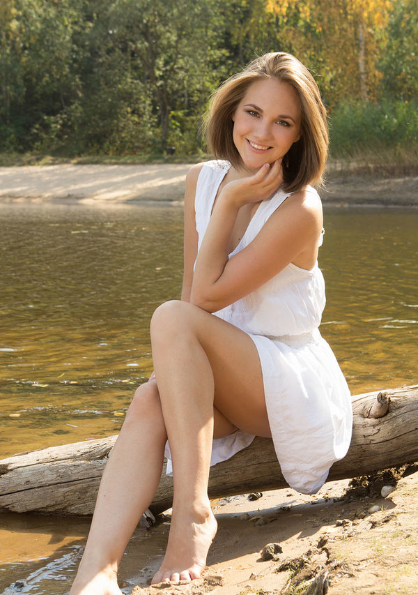 Елена, 24 года, 2 размер груди